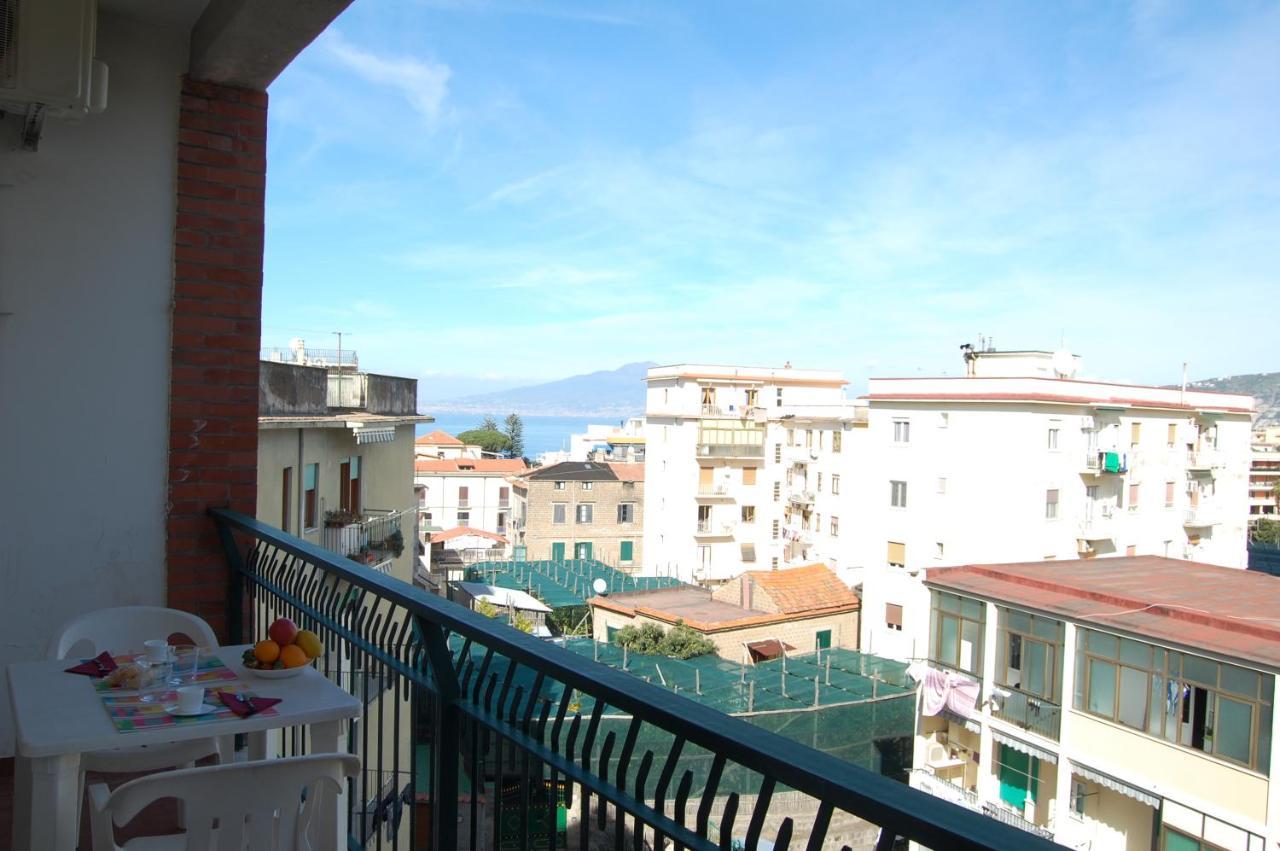 La Reginella Apartment Sorrent Exterior foto